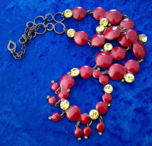 Bijou de créateur COLLIER TARATATA émail rouge et cristaux strass jaunes - Foto 5 di 9