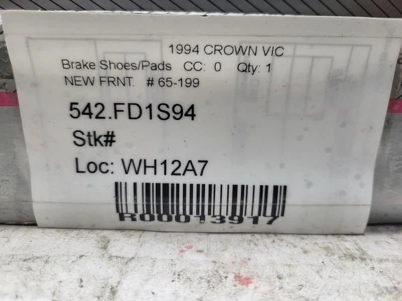 Conjunto de pastilhas de freio dianteiro para carro Lincoln Town 1991-1994 - Pistão de aço - Imagem 3 de 3