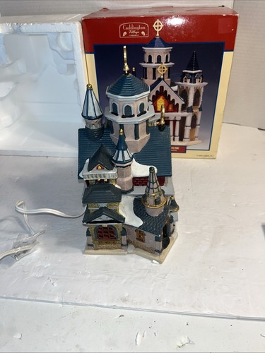 Lemax NEEDHAM COMMUNITY CHURCH Caddington Christmas Village Ceramic Building - Picture 4 of 7