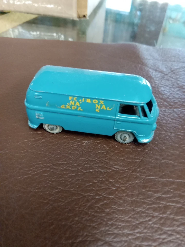 Vintage MATCHBOX LESNEY No34A VOLKSWAGEN MICROVAN W/GREY PLASTIC WHEELS (COOL!) - Image 2 of 4