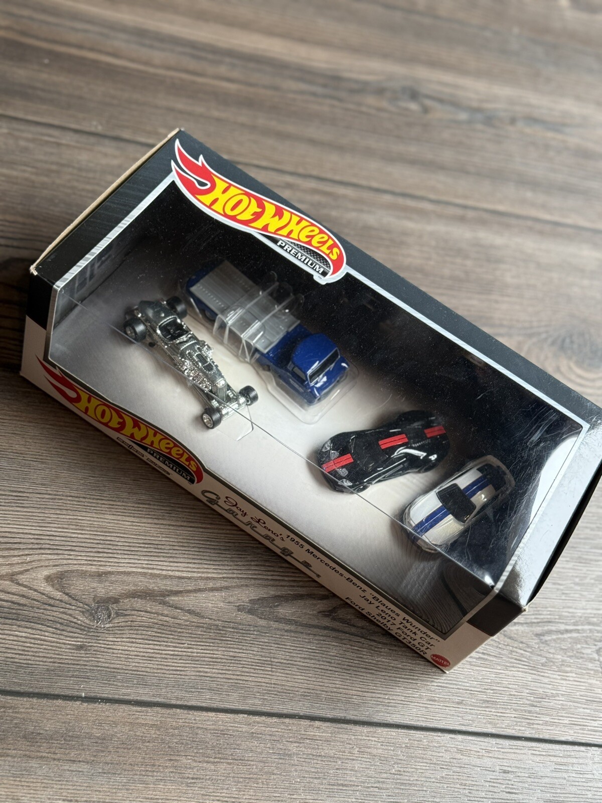 Hot Wheels Premium 1/64 Jay Leno's Garage Diorama Box Set NEW Mattel 2023