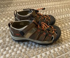 KEEN Newport H2 Sandals Big Kids 1 Dark Earth Orange worn 1x Sport Waterproof