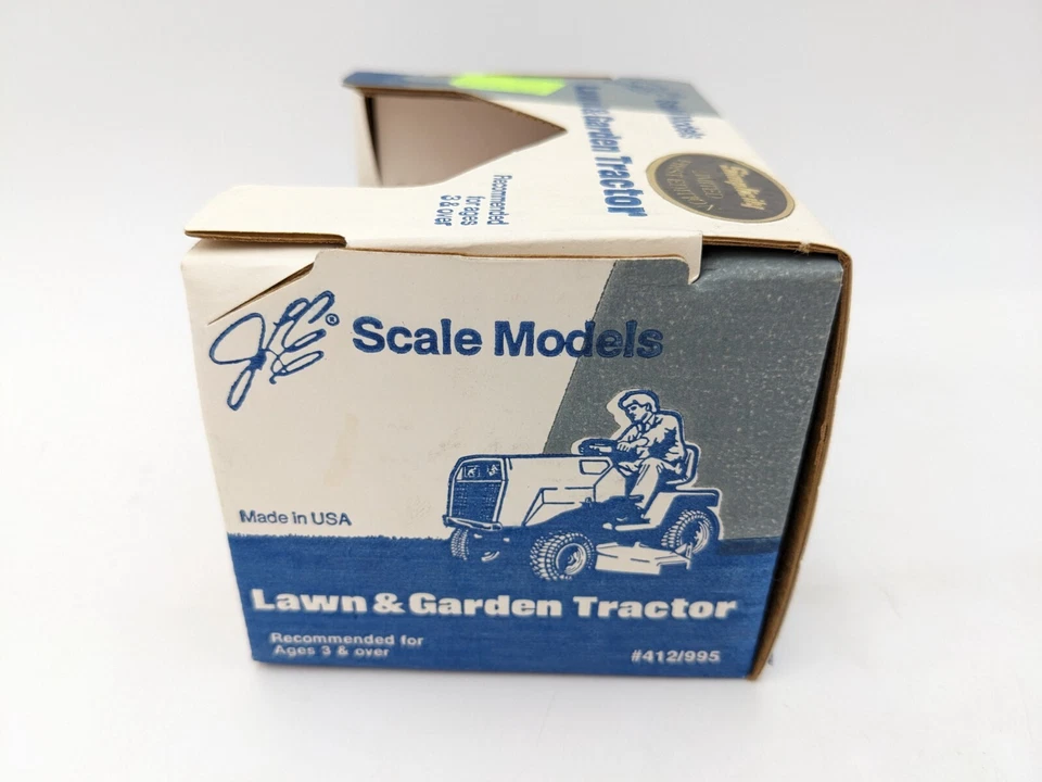 Scale Models 1/16 Simplicity 20HP Lawn & Garden Tractor 1st Ed NRFB New Clean - Image 3 of 4