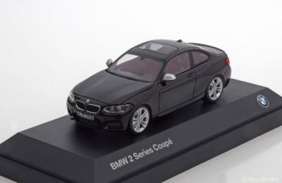 BMW M2 CS (F22) 2020 black, black wheels (Minichamps) 1:43