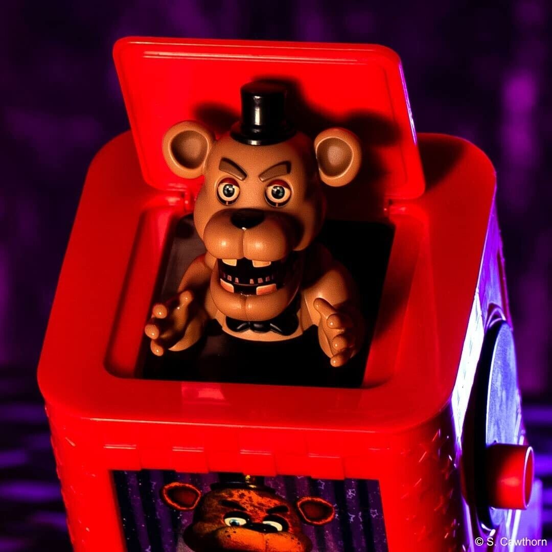 Five Nights at Freddy's Signature Games Scare-in-the-Box