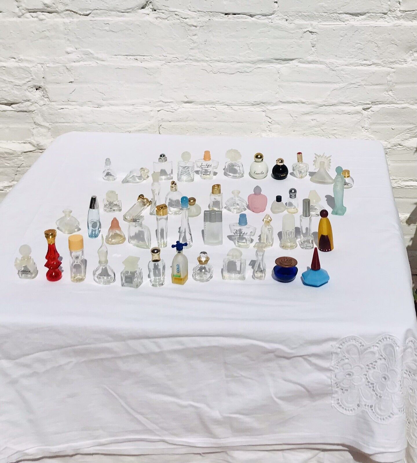 Retro Lote de 47 Mini Viaje Usado/Vacío Perfume botellas Miniatura Tamaño De...
