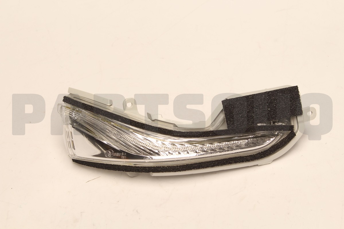 261605UA0A Genuine Nissan TURN SIGNAL LAM 26160-5UA0A | eBay