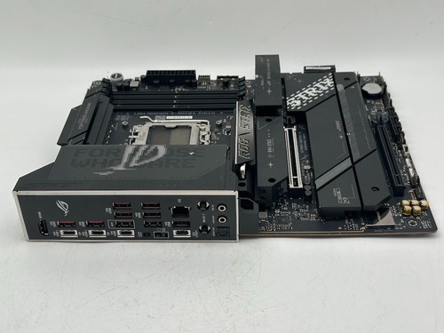 ASUS ROG Strix X870E-E Gaming WiFi AMD AM5 X870 ATX Motherboard READ/FOR PARTS - Bild 5 von 9