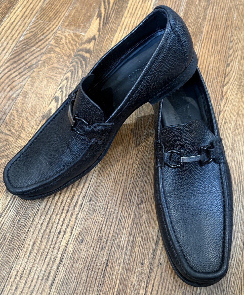 FOR SALE Salvatore Ferragamo Grandioso Gancini Men display picture 1