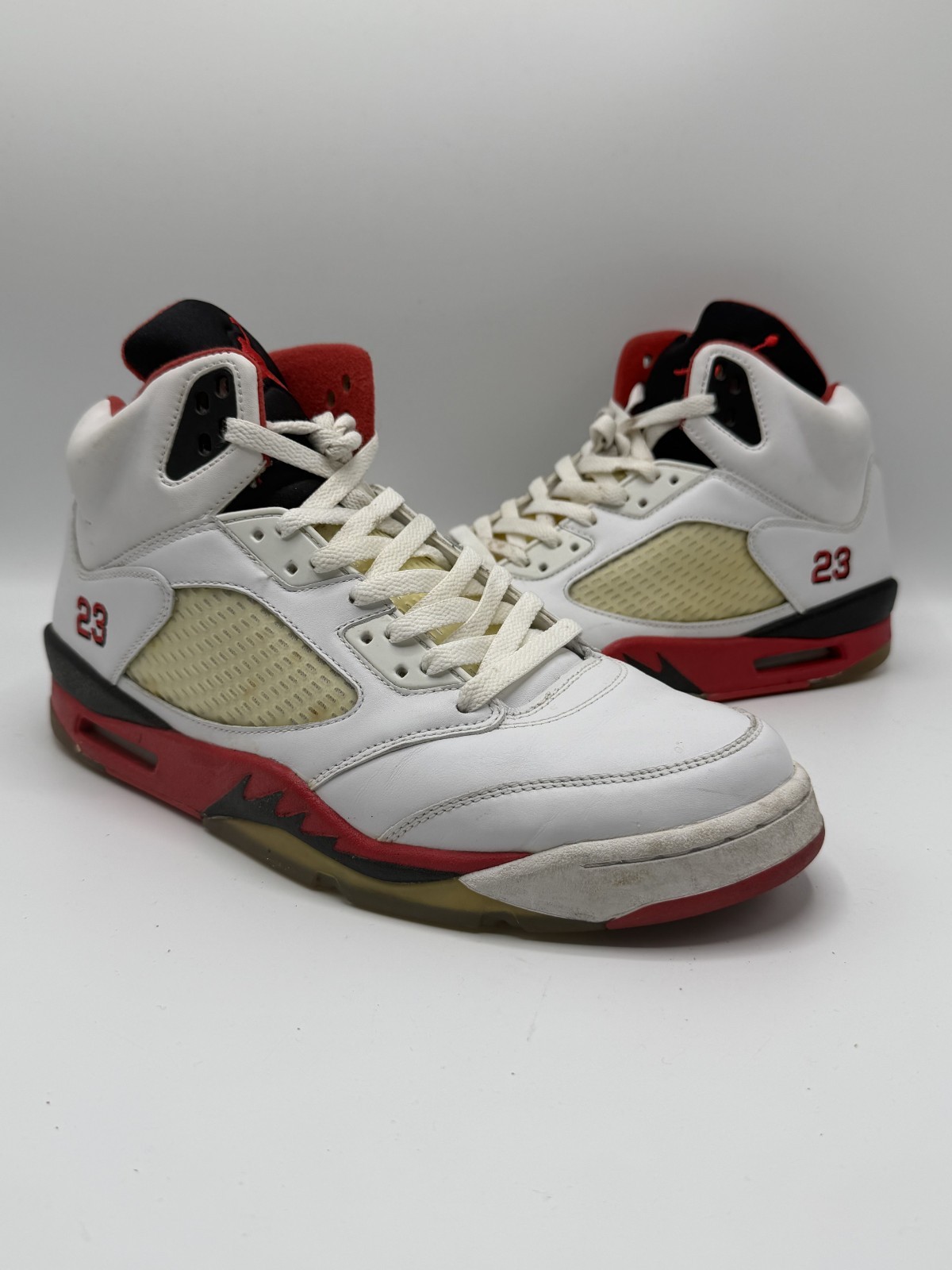 Jordan 5 Retro Fire Red 136027-162 Mens Size 12 Pre-Owned No Box