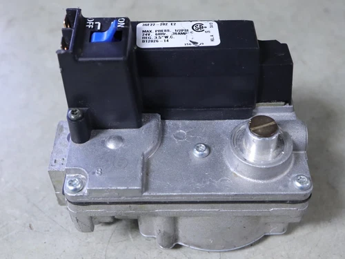 White Rodgers 36F22-202 E2 HVAC Furnace Gas Valve B12826-14