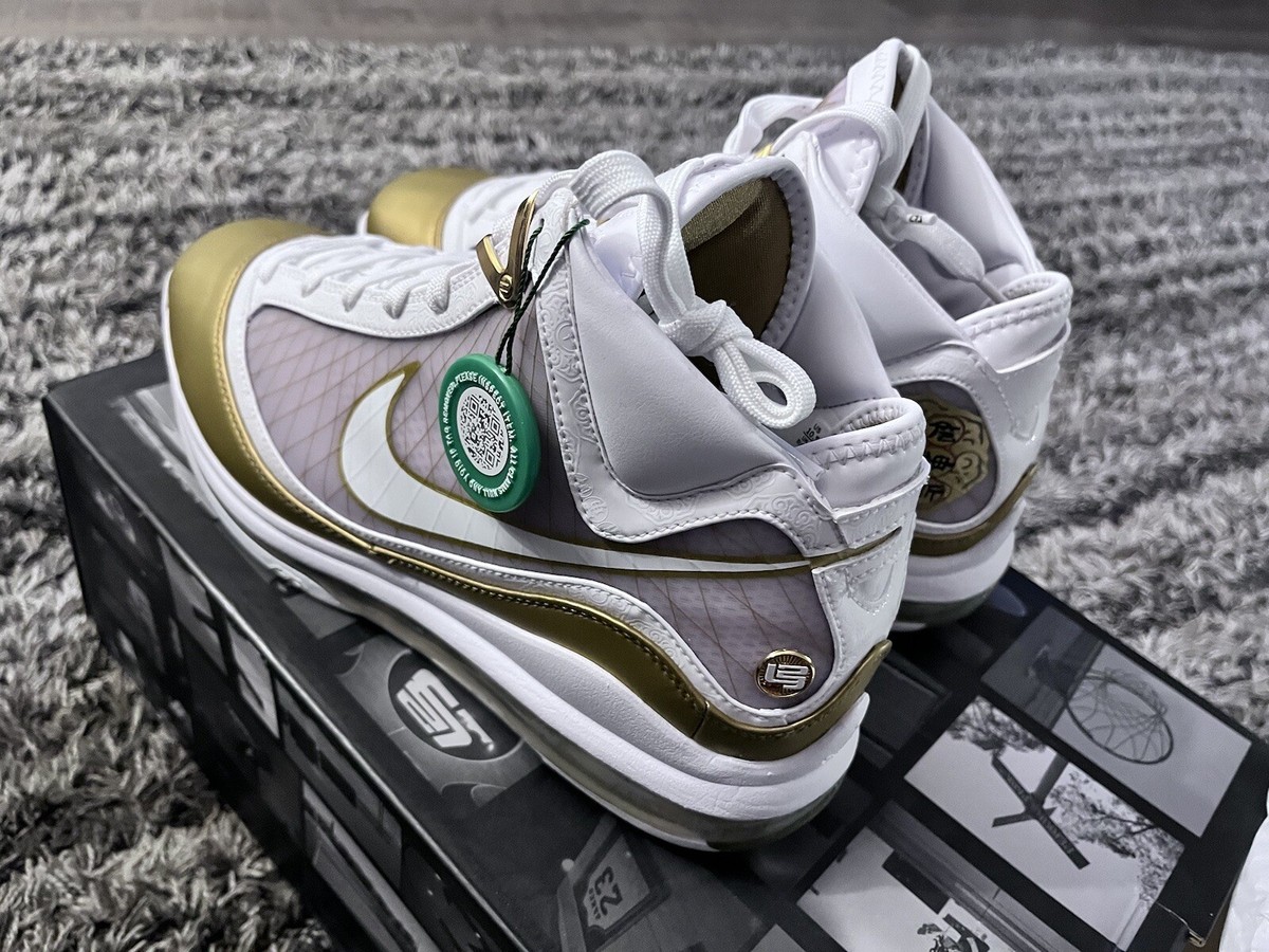 lebron 7 china moon 2020