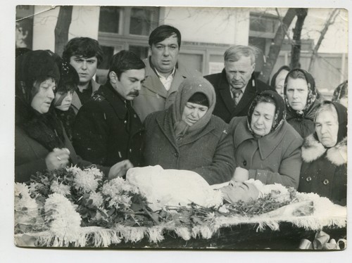Uomo post mortem funerale lutto famiglia foto d'epoca - Foto 2 di 3