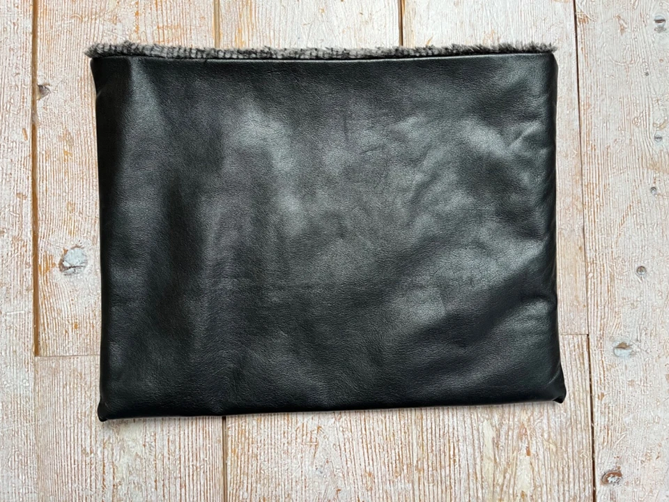 Tasche Hülle, Sleeve, Tablet , iPad feines Leder schwarz Fellfutter UNIKAT 💻