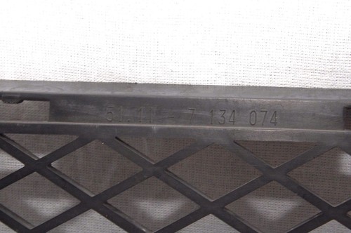 2006 2007 2008 BMW E90 335 325 328 330 Center Lower Bumper Grille 51117134074 - Picture 9 of 10
