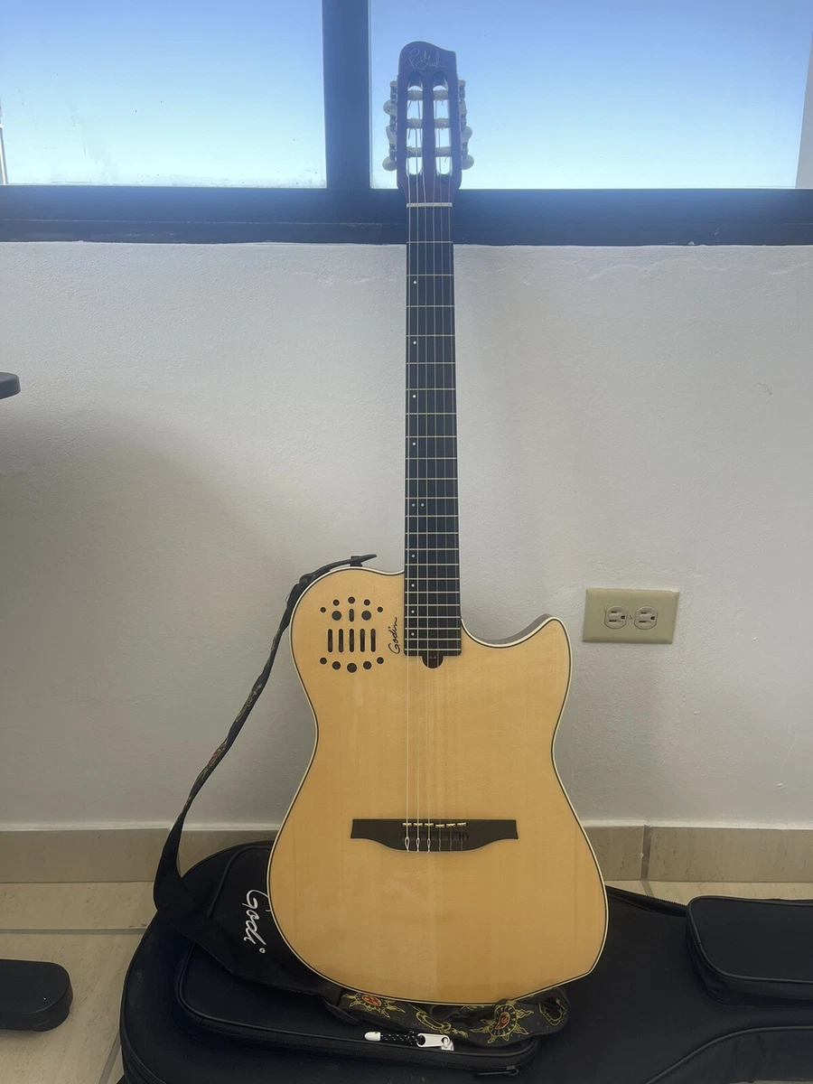 Godin Multiac Nylon SA Acoustic/Electric Guitar (Used)