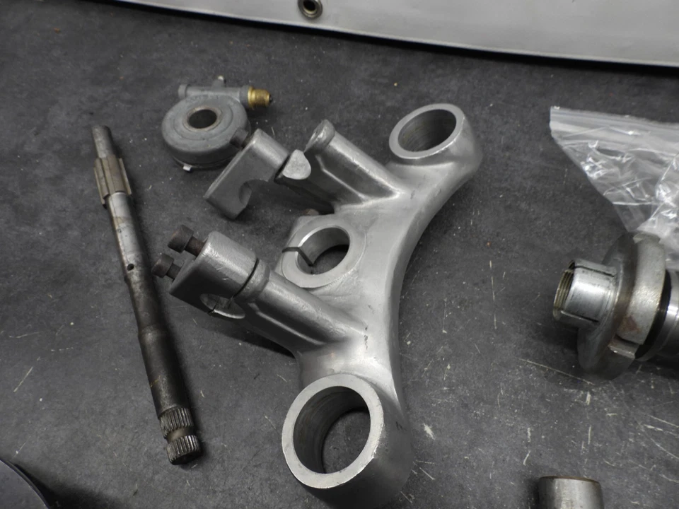 Lote 125 piezas Bultaco Alpina #5 2728 Foto 3 de 4