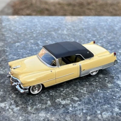 GFCC 1/43 Scale Cadillac Eldorado Convertible 1954 Yellow Diecast Car Model Toy
