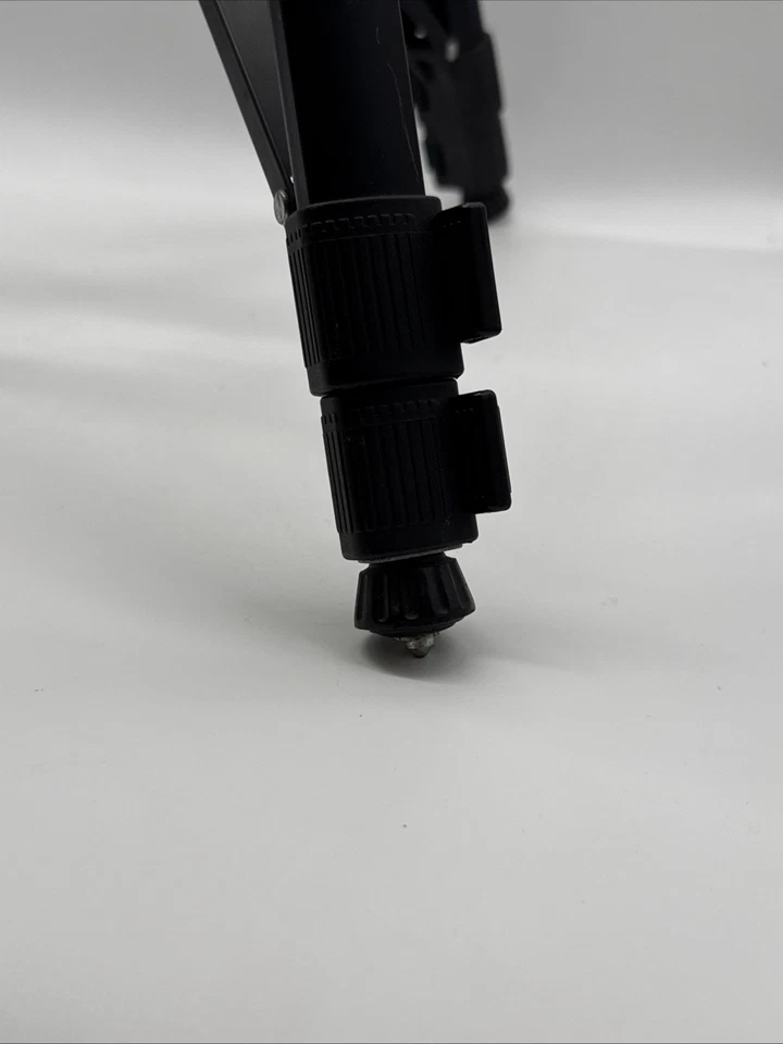 VIDEO Velbon Stratos460Q - Funciona muy bien y listo para uso inmediato - Resistente Foto 3 de 4