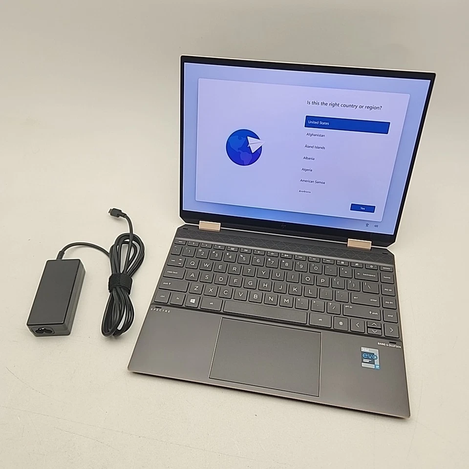 HP Spectre X360 13,5 pulgadas | Intel i7 11ª generación | 1 TB NVME | 16 GB | Win11 Touch Foto 2 de 4