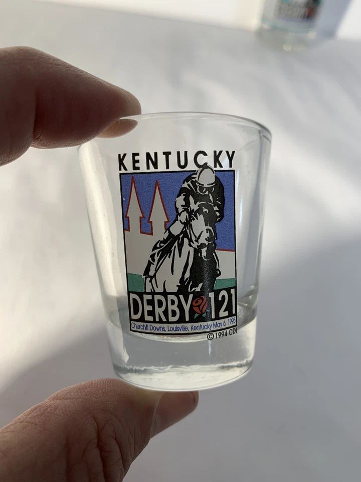 Vaso de tiro y bebida vintage de 1,5 oz Kentucky Derby 121st 1995 carreras de caballos Foto 2 de 3