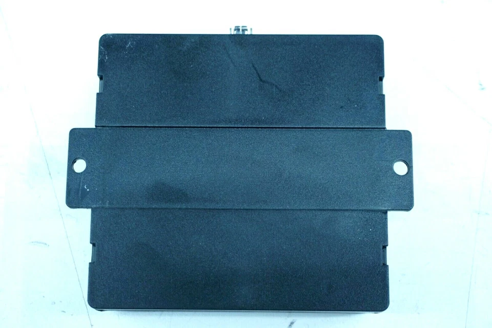 Subaru Outback Wagon 3.6R 2010 Premium Media Hub módulo de control informático OEM Foto 2 de 4