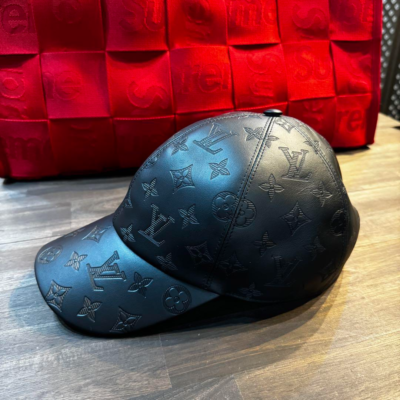 Louis Vuitton LV Men's Black Monogram Shadow Baseball Cap M76581