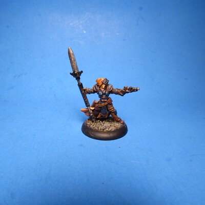 Warmachine/Hordes Cygnar Captain Victoria Haley oop i05