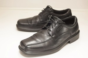 ecco helsinki black