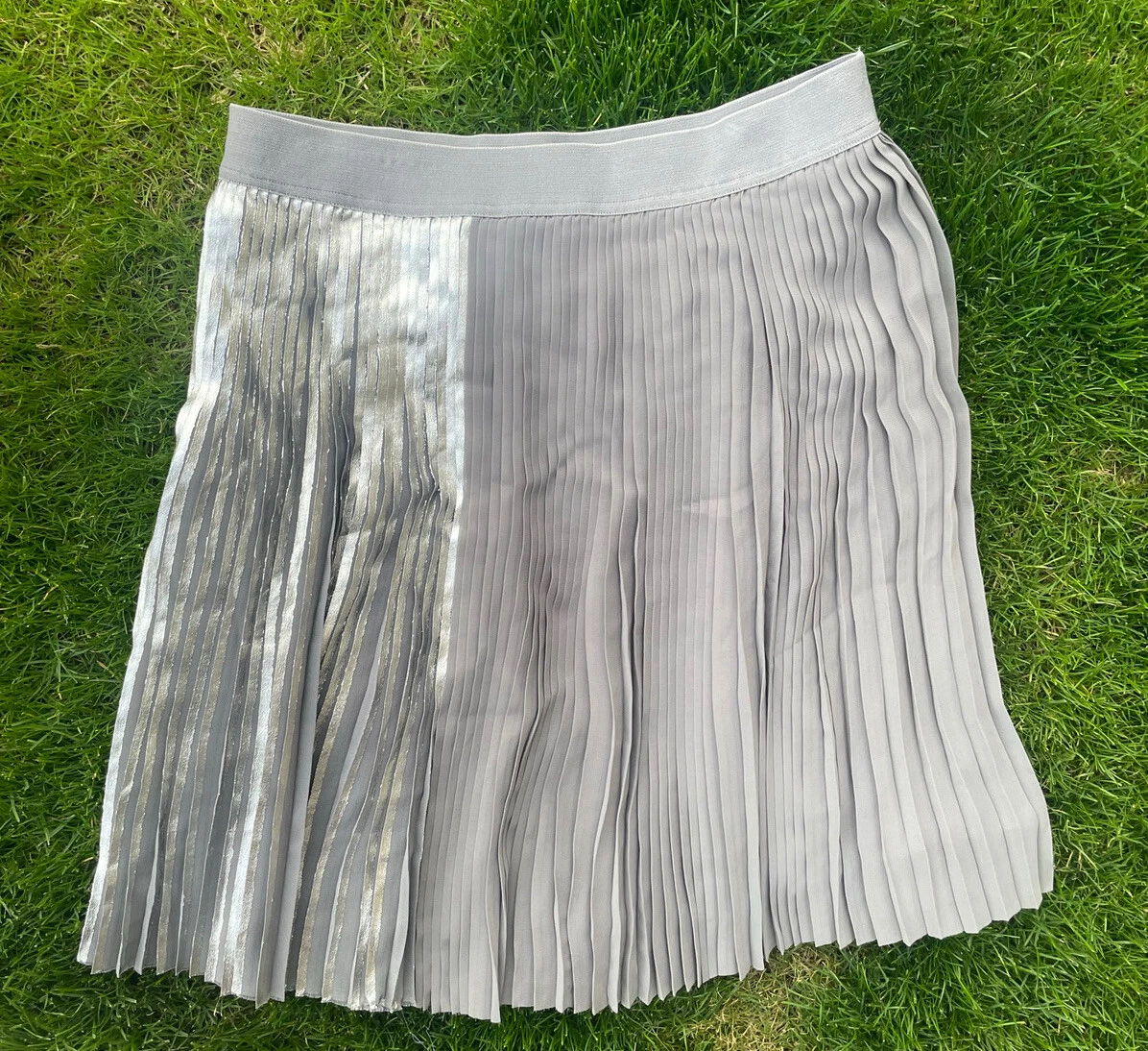 Sisley Womens Silver A Line Pleated Skirt Size 8 M Elastic Waist