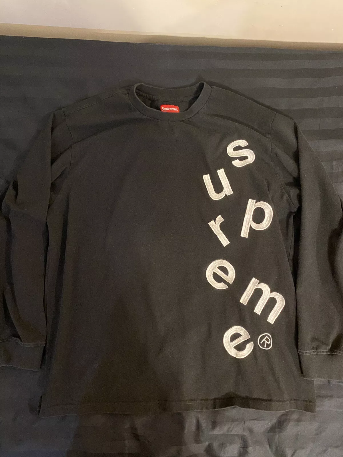 Supreme FW20 Scatter Logo L/S Haut Noir Large