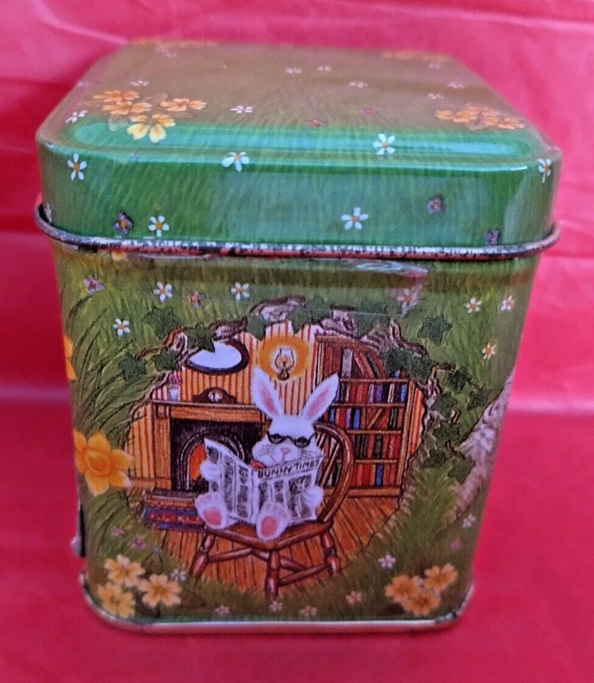 041.  Vintage St Michael EMPTY Bunny Tin Decorative Presentation Gift Box Tin - Image 2 of 4