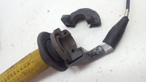 Throttle Assembly Twist Grip Cable Case Suzuki RM125 1994 #679 - Picture 3 of 4