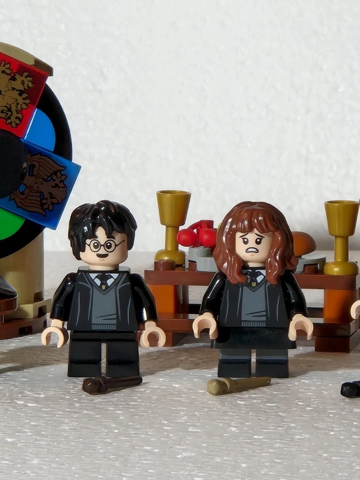 LEGO Harry Potter 76460 Hogwarts Castle: Sorting Hat Ceremony, Foto 2 von 5
