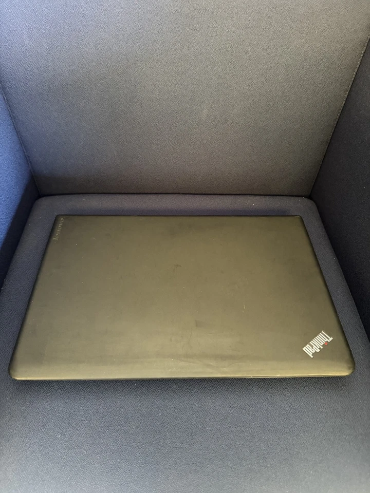 Lenovo ThinkPad E560 · i5-6200U · 8GB · 500GB, foto 2 di 5