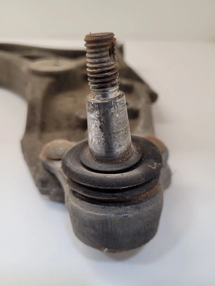 Brazo de control inferior izquierdo conductor Buick Park Avenue 1998-2005 LH 25766511 Foto 2 de 4