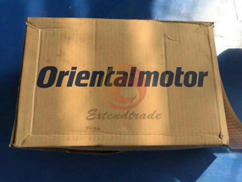 ONE New Motor Oriental Motor 3RK15GN-AW2-E2 *vm