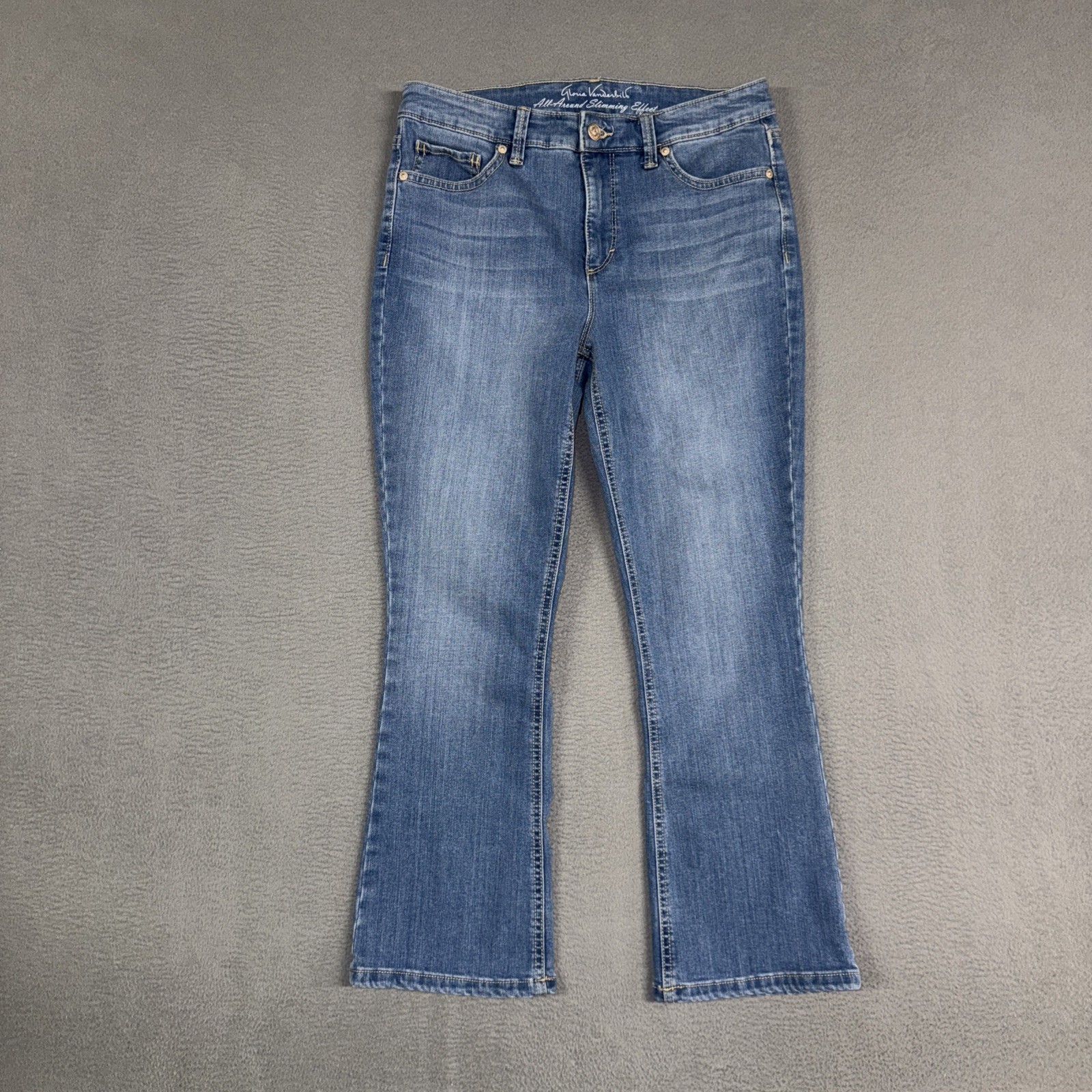 Womens 6 Blue Crop Kick All Around Slimming Distressed