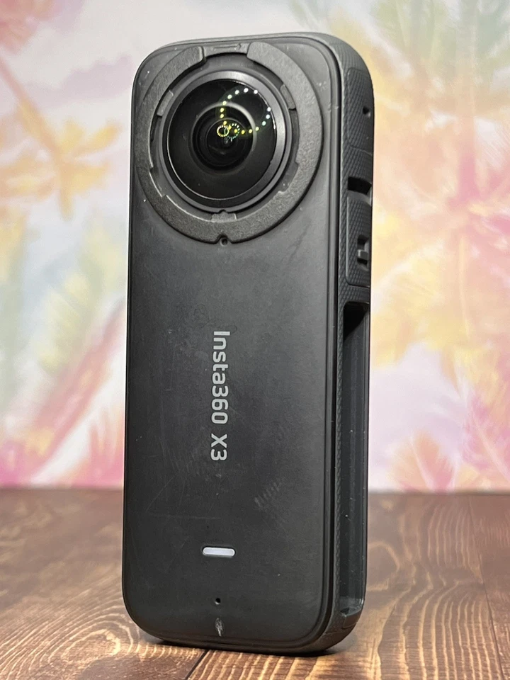 Insta360 X3 - 5.7K 360° Video 72MP 360° Photo 10m Waterproof - won’t turn on?? - Image 3 of 4
