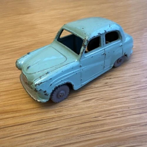 Dinky 160 Austin A30 in Turquoise. Vintage Original 60’s toy