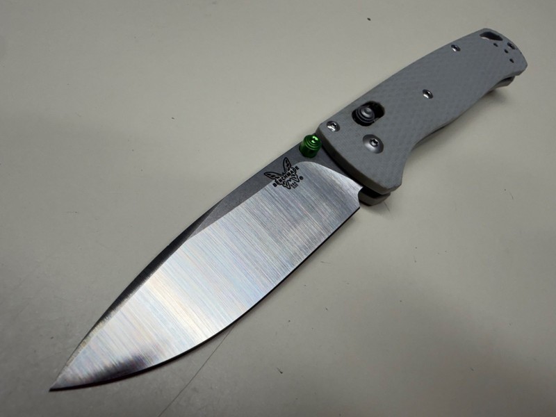 BENCHMADE 535 BUGOUT FOLDING KNIFE NICE CONDITION 20CV USA