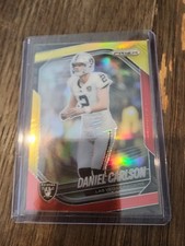2025 Panini Prizm #217 Daniel Carlson Red-Yellow Prizm /44 Las Vegas Raiders ￼
