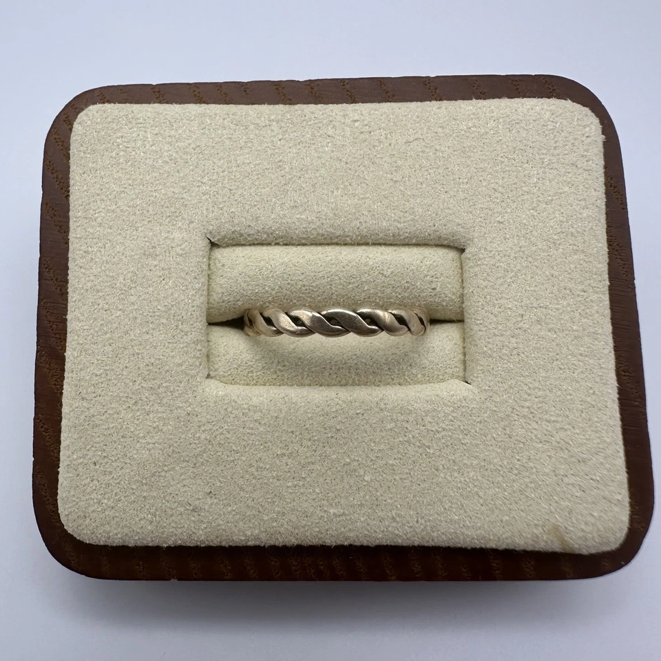 Vintage 14k Yellow Gold Twisted Eternity Band Size 4.5 - Image 2 of 4