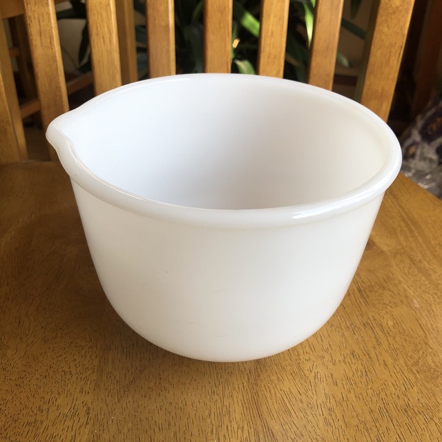 Glasbake Bowl for Sunbeam Stand Mixer by 8 White Milk Glass Pour Spout