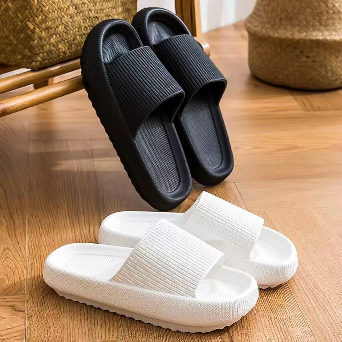 Men Women Beach Slippers Luxury Brand Fashion Sandals Summer Outdoor Indoor  Non-slip New Designer Ladies Shoes Platform Slides