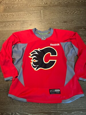 VTG Calgary Flames Reebok MIC Team-Issued NHL Practice