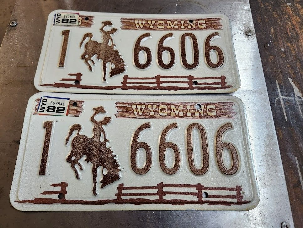1978 Wyoming License Plate Number Tag Pair Plates Natrona County 16606