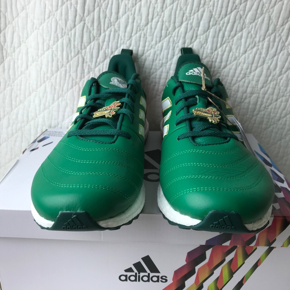 adidas gazelle silver green womens adidas ULTRABOOST 22 Running Shoes | Triple White