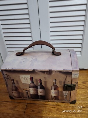 Fabrice de Villeneuve/Art In Motion Unique 4 Bottle Wine Carrier Chest W/Handle
