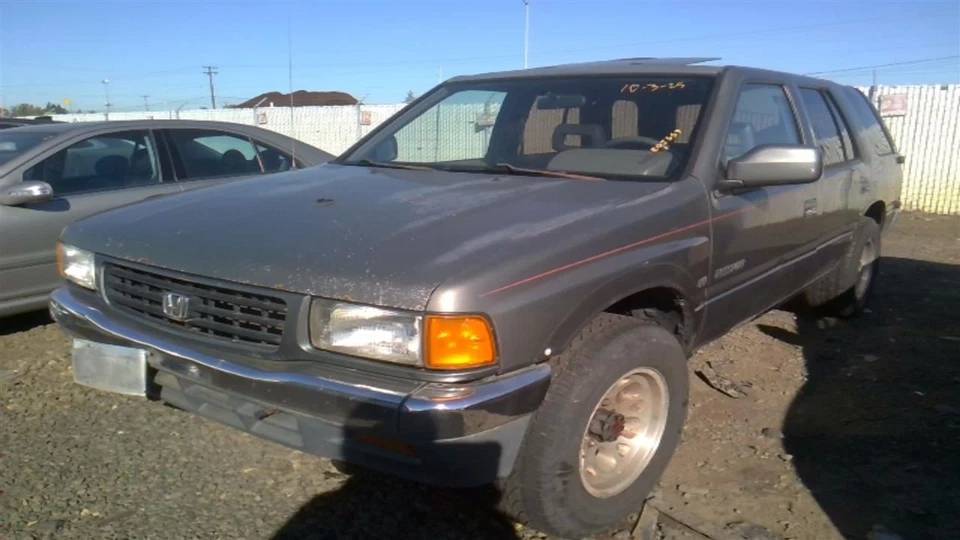 Driver Left Tail Light Chrome Fits 88-95 ISUZU PUP (PICKUP) 30990426 Foto 4 de 4